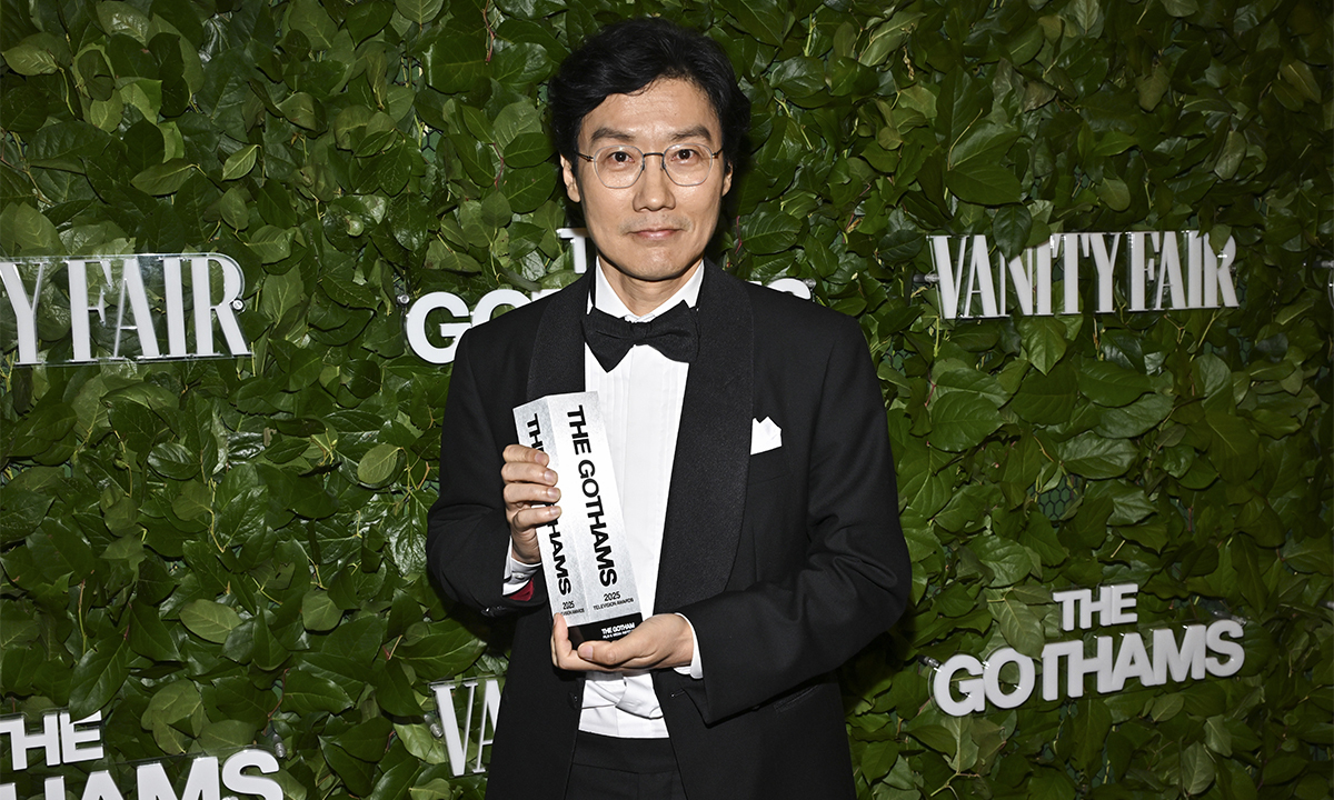 美 고섬어워즈 공로상 받은 ‘오겜’ 황동혁 감독 “기적 계속돼”