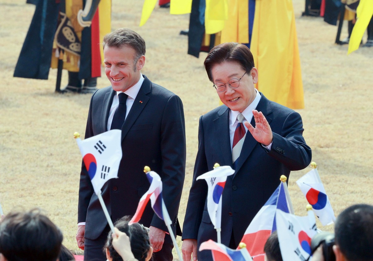 李 대통령 지지율 67%… 중동發 위기에도 정권 출범 후 최고치 이어가