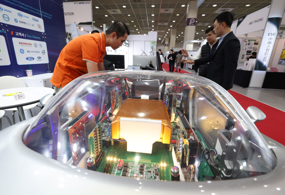전장 및 자동자 제조 최신 트랜드 한 곳에 '한국전자제조산업전' [한강로 사진관]