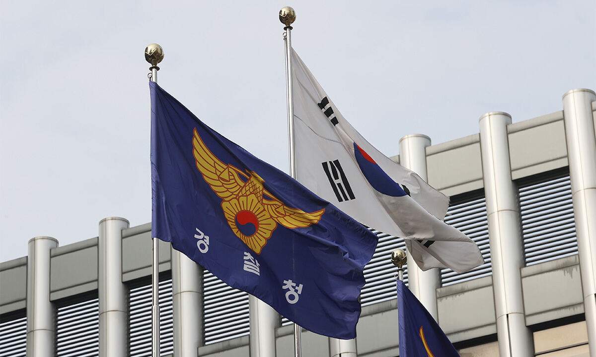 9인승 차에 2명 타고 버스전용차로 ‘쌩쌩’