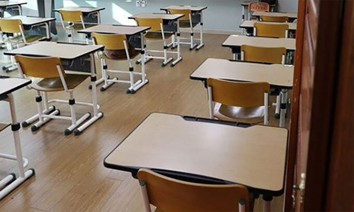 학생 준 사립학교, 기간제 교사로 ‘땜질’