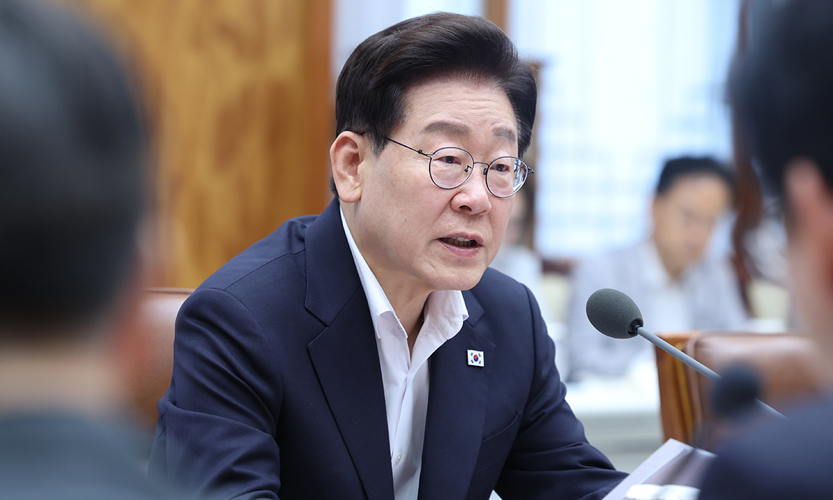 [청와대 스케치] 李대통령 “속도전 넘어 ‘전격전’”…‘3대 메가’에 총력