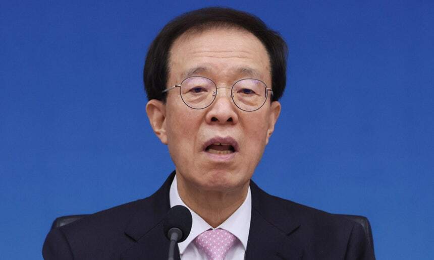 이석연 국민통합위원장 9일 사퇴… “李대통령과 측근, 날 걸림돌로 여겨”