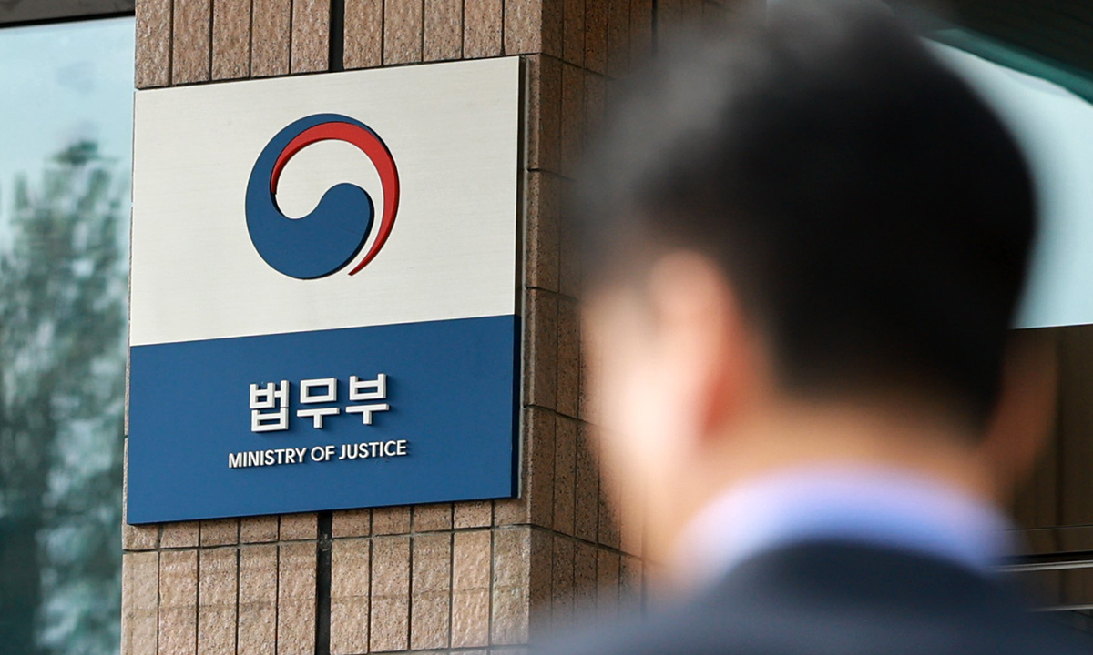 새 형사사법체계 2주나 지났는데…법무부·공소청 수장 빈자리 언제까지